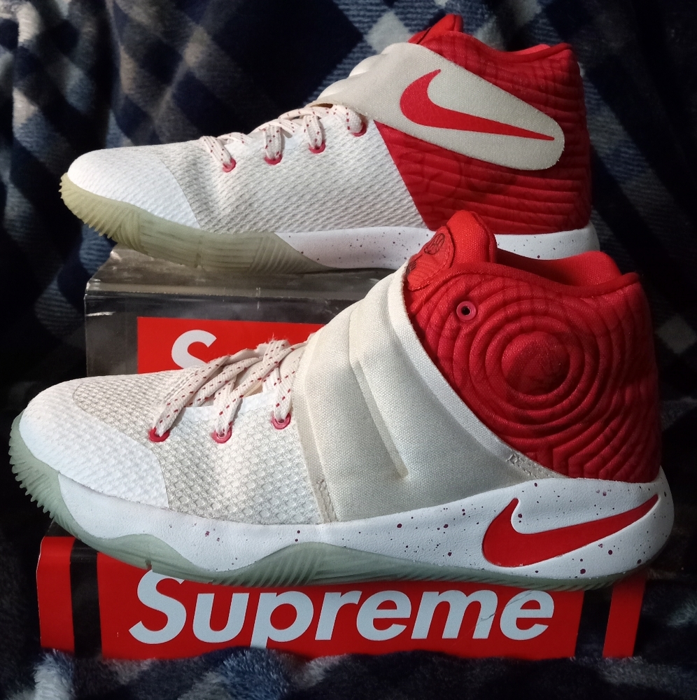 Nike Kyrie 2 Touch Factor Basketball Sneakers Youth - Picture 4 of 14